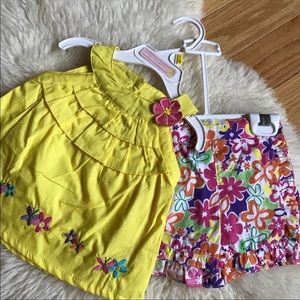 Two piece shorts/tank set 3-6M
